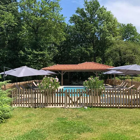 Bed & Breakfast Domaine Des Tuileries Légny