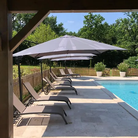 Bed & Breakfast Domaine Des Tuileries